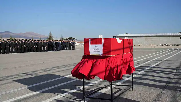 Kayseri'ye gelirken hayatını kaybeden komutan için tören düzenlendi
