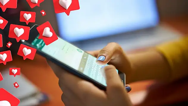 WhatsApp sosyal medyaya dönüyor: Telefon numarası tarih oluyor!