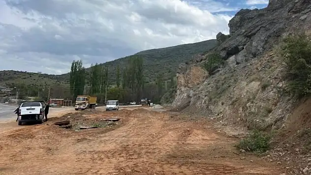 Yahyalı'da altyapı hamlesi: Başkan yol çalışmalarını denetledi