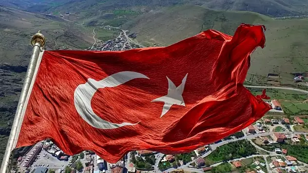 Yahyalı'da bayrağa yapılan saygısızlığa ortak tepki!