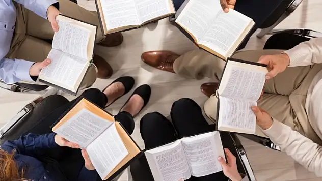 Yahyalı'da kitapseverlere müjde: Kitap sohbetleri başlıyor!