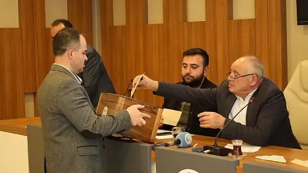 Yahyalı'da kritik toplantı: Belediye meclisinde yeni dönem başladı