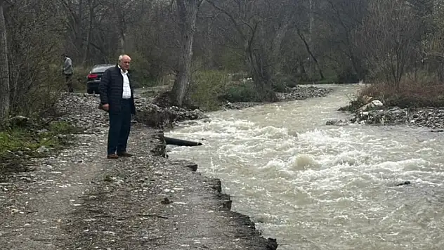 Yahyalı'da sel alarmı: Başkan Esat Öztürk hasar bölgelerinde inceleme yaptı