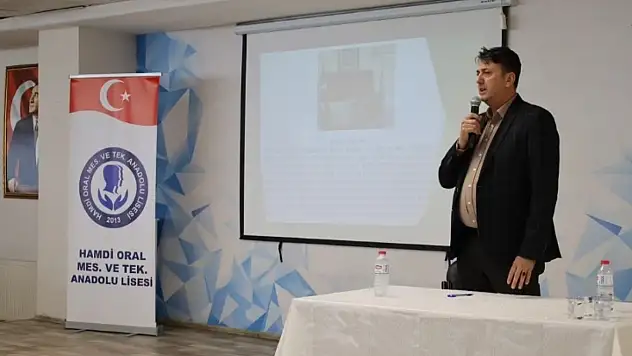Yahyalı'da TÜBİTAK destekli söyleşi yoğun ilgi gördü