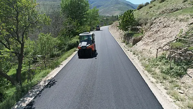 Yahyalı'da yollar artık daha konforlu!