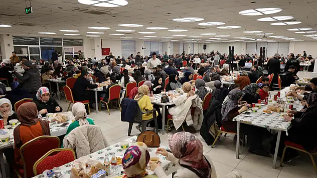 Yahyalı'daki iftar sofrası gönülleri birleştirdi!