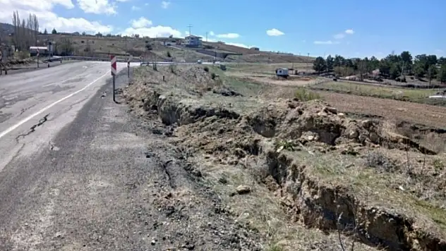 Yamula Baraj Varyantı'nda heyelan alarmı! Teknik ekipler sahada