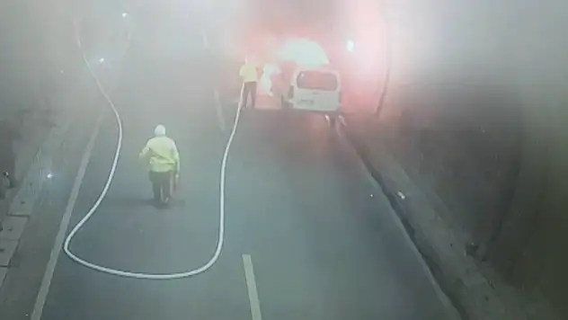 Kahramanmaraş'ta tünel içinde korku dolu anlar: Araç alev aldı