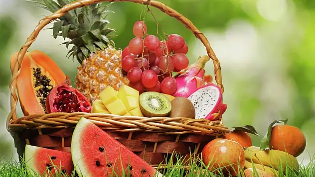 Yaz aylarında enerji depolamak için tüketmeniz gereken meyveler...