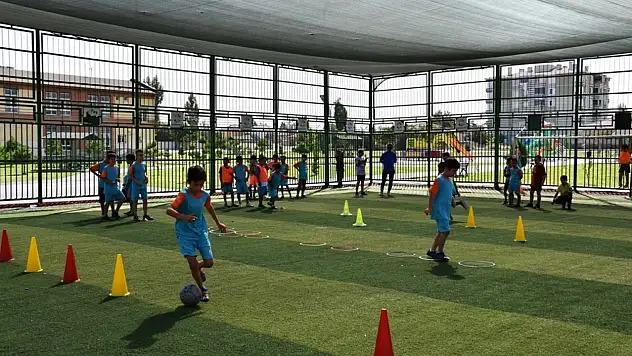 Yaz spor kursları, dolu dolu geçti