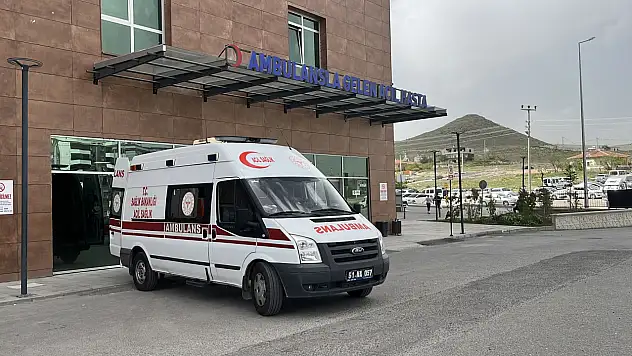 Yedikleri yemekten rahatsızlanan 41 kişi hastaneye başvurdu