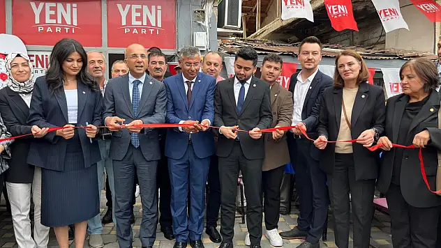 YENİ Parti Kayseri'de durmuyor! Bir ilçede daha düğmeye bastı