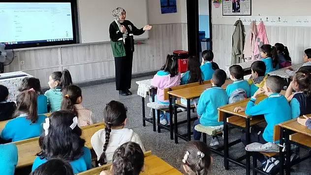 Yeşilay Kayseri'den minik kalplere büyük farkındalık