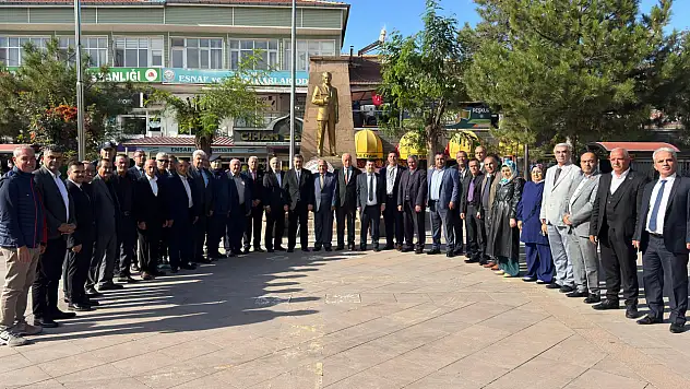 Yeşilhisar Belediye Başkanı Halit Taşyapan'dan muhtarlar günü mesajı