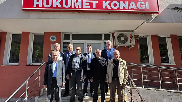 Yeşilhisar'da emekli eğitim yöneticilerinden anlamlı ziyaret