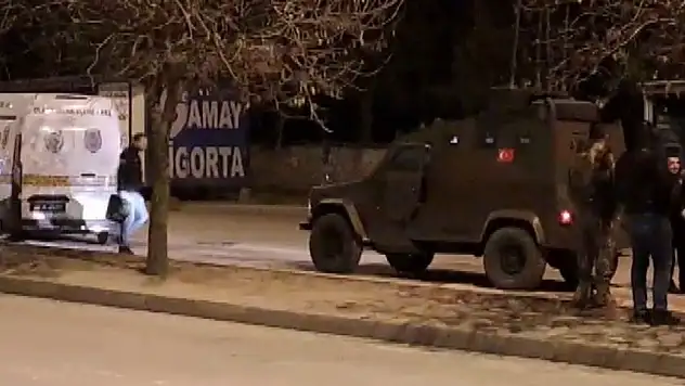 Yılbaşı öncesi denetim: Komşu ilde şüpheli araçtan el yapımı patlayıcı çıktı!