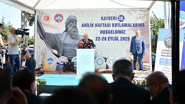 Yılın ahisi, kalfası ve çırağı Kayseri'de ödüllerini aldı