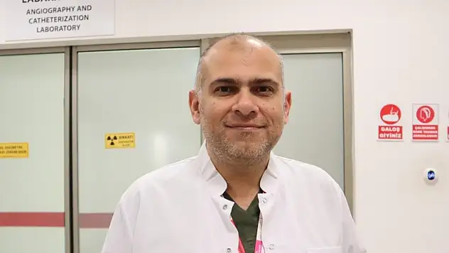 'Yılın doktoru' ödülünü alan Kayserili doktor açıklamalarda bulundu!