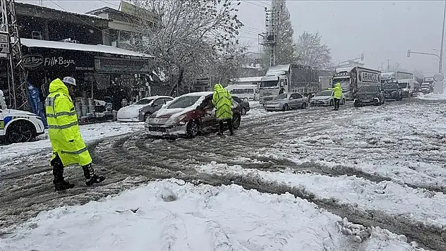 Yola çıkacaklar dikkat! Kayseri'de hangi yollar açık?