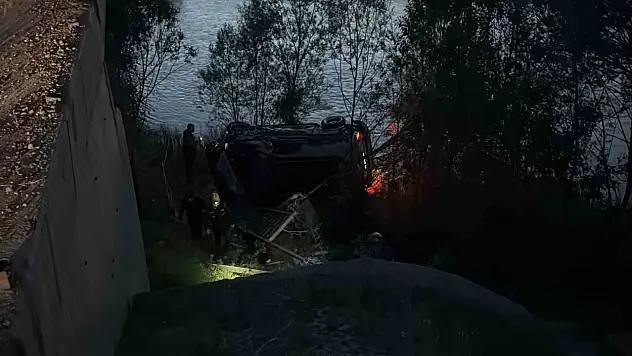 Yoldan çıkan minibüs Kızılırmak'a uçtu!