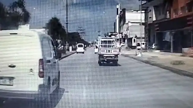 Adana'da Kadına Araç Çarptı, Sürücü Kaçtı