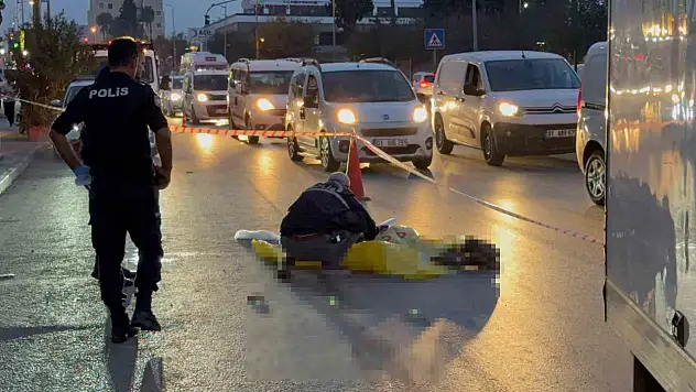 Kamyonun çarptığı yaşlı adam hayatını kaybetti