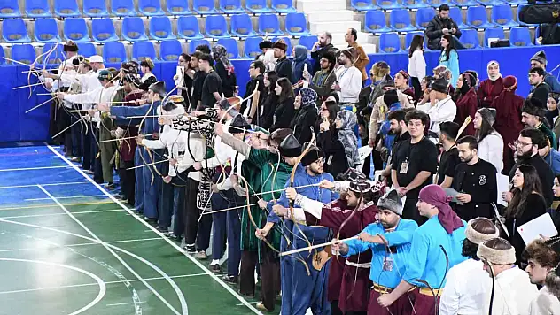 Türkiye'nin dört bir yanından Yozgat'a geldiler: 448 okçu kıyasıya yarıştı