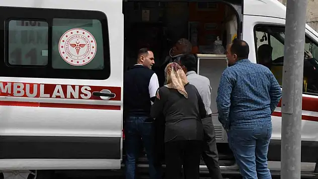 Zincirleme kaza meydana geldi: 5 kişi yaralandı