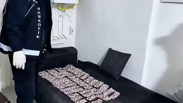 Polis nefes aldırmadı! Binlerce uyuşturucu hap ele geçirildi