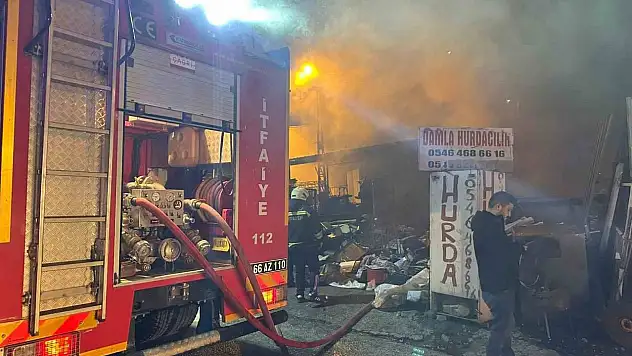 Yozgat'ta hurdalıkta çıkan yangın büyümeden söndürüldü