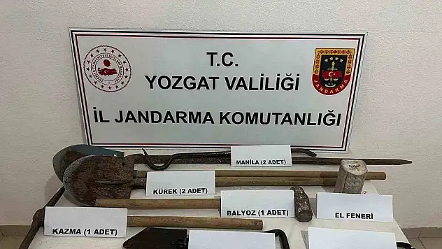 Yozgat'ta kaçak kazı yapan baba oğul suçüstü yakalandı!