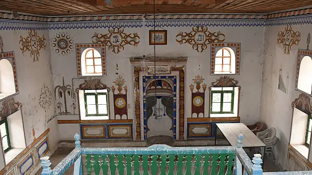 Yozgat'ta tarihi cami restore edilmeyi bekliyor!