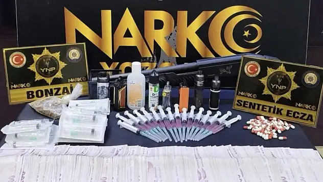 İkamet ve araç aramalarından uyuşturucu ve silah çıktı