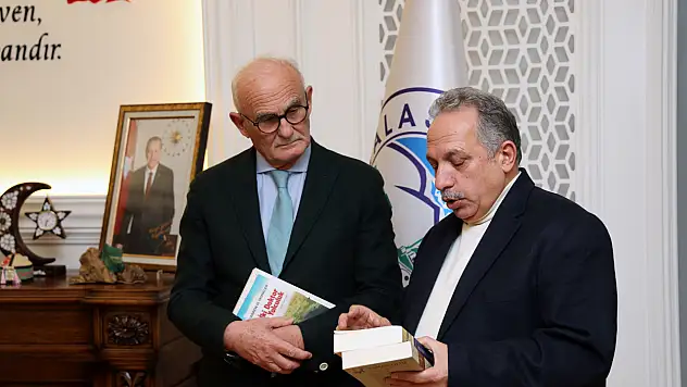 Yusuf Ziya Yılmaz'dan Başkan Yalçın'a övgüler!