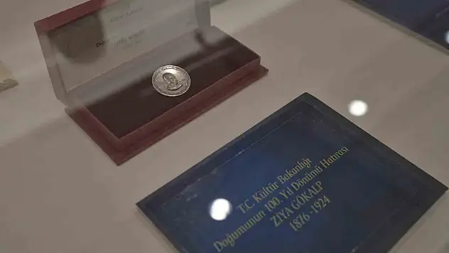 Cumhuriyet'in fikir dünyasına yön veren isim! Bakan Ersoy önemini anlattı