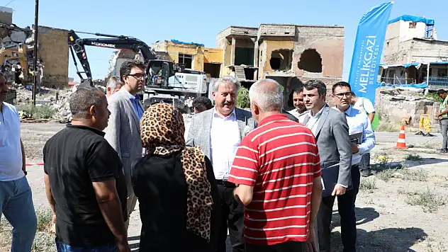 Melikgazi' de metruk yapılar ortadan kalkıyor!