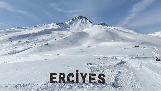 Rekortmen Erciyes ara tatil ve bayramda misafirlerini bekliyor