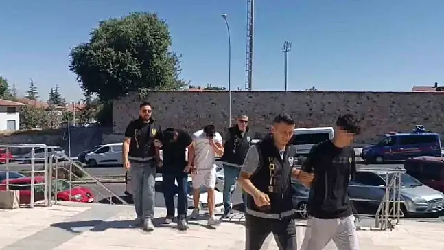 'Sazan sarmalı' dolandırıcılığına 3 ilde operasyon!