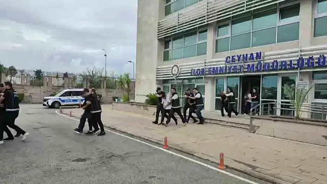 Adana'da 8 kilo 316 uyuşturucu ele geçirildi: Şüpheliler tutuklandı
