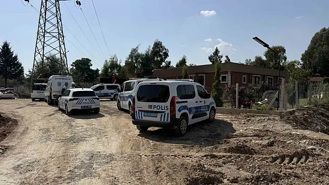 Adana'da gündüz vakti silahlı saldırı: Saldırgan kaçtı