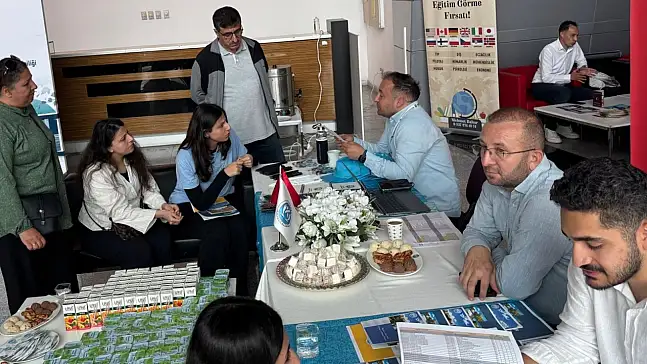 Kayseri Üniversitesi Rektörü Kurtuluş Karamustafa'dan Kayseri'de aday öğrencilere davet