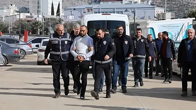 Adana'da büfe cinayeti: Kaçan şüpheliler yakalandı