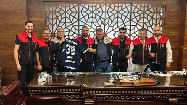 Şahin Sucukları şehrin değerlerine destek vermeyi sürdürüyor
