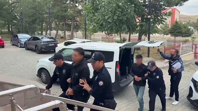 Sivas'ta 3 saatte 11 iş yerini soydular!