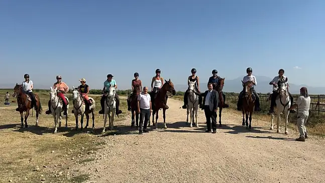 Sultan Sazlığı'nda atlı turizm etkinliği