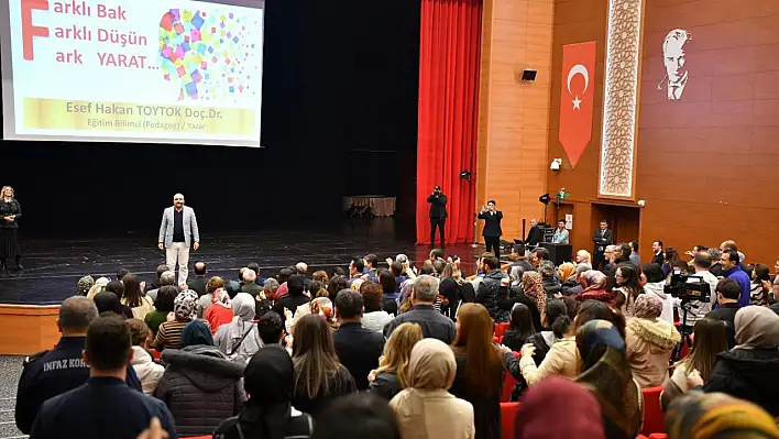 Kırşehir'de Veliler Eğitiliyor