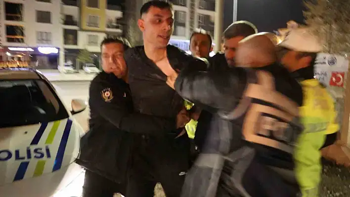 Aksaray'da polis ekiplerini harekete geçiren sürücü!