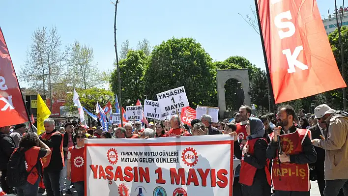 1 Mayıs şenlik havasında kutlandı