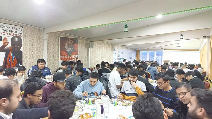 116 ülkeden gelen öğrenciler iftar yemeğinde buluşuyor