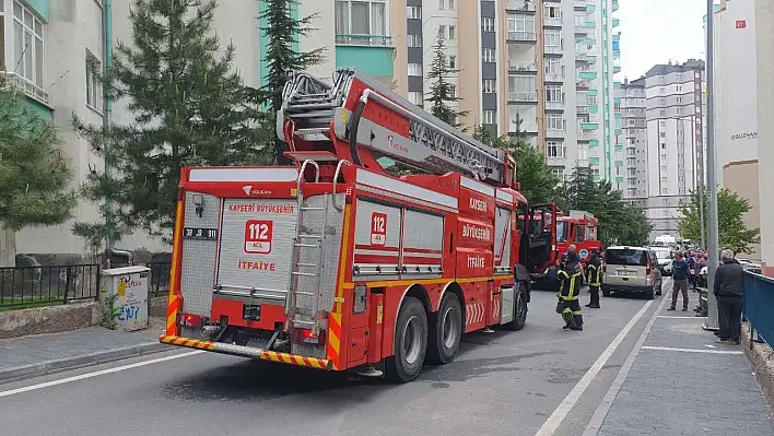 14 katlı binada korkutan yangın